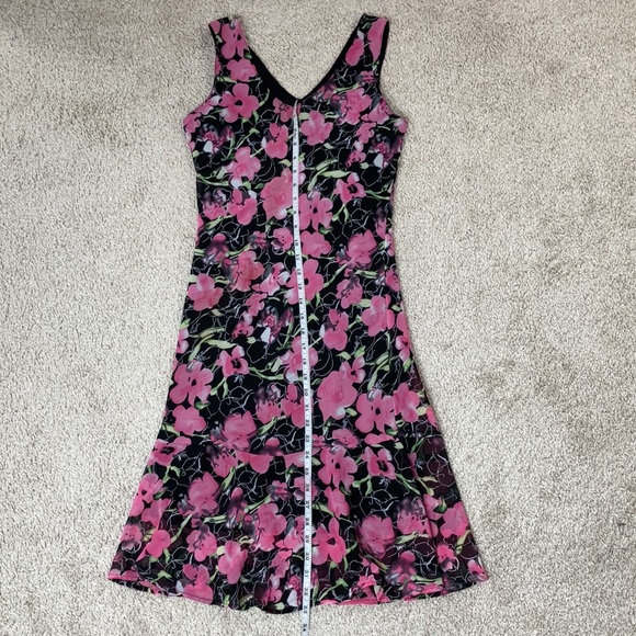 Mandee Dress with flowery prints 😻 - Picture 10 of 15
